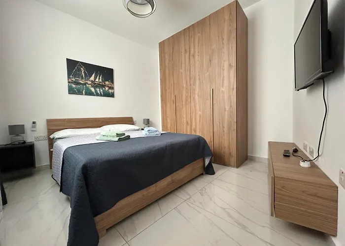 Sliema 3Br 2Bath Apartment 28