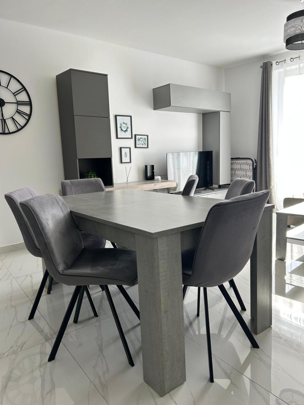 3br 2bath 28 Appartement *